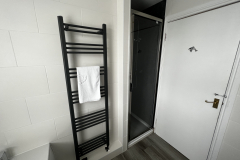 bathroom_2
